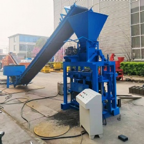 QT4-40A Semi-Automatic Cement Brick Making Machine